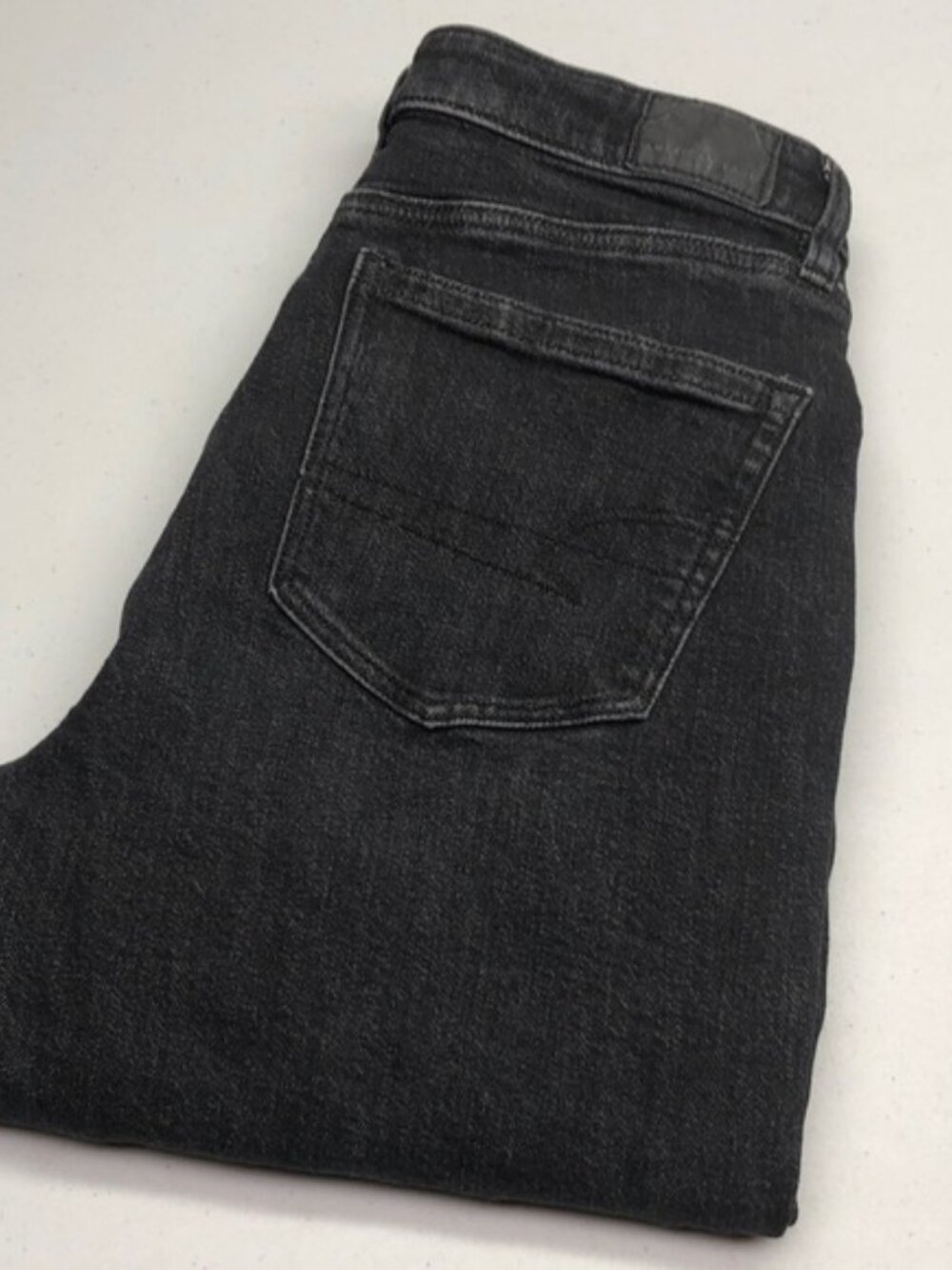 AMERICAN EAGLE BLACK MOM STYLE JEANS 0/25x28 LIKE NEW ⭐️